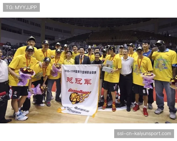从常规赛低谷到总决赛舞台，广东宏远的逆袭之路还剩最后一关